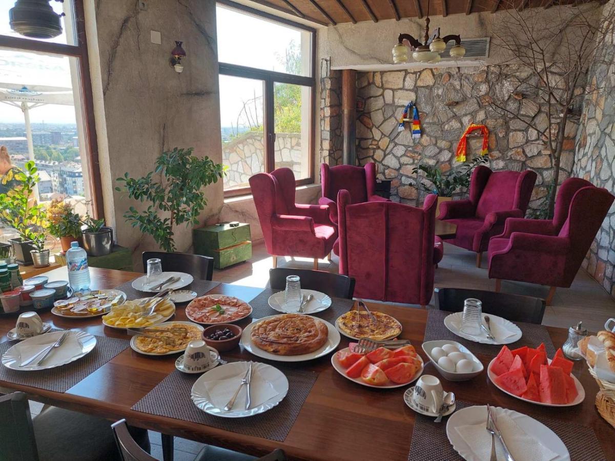 Villa Eleni Apartments Skopje Buitenkant foto