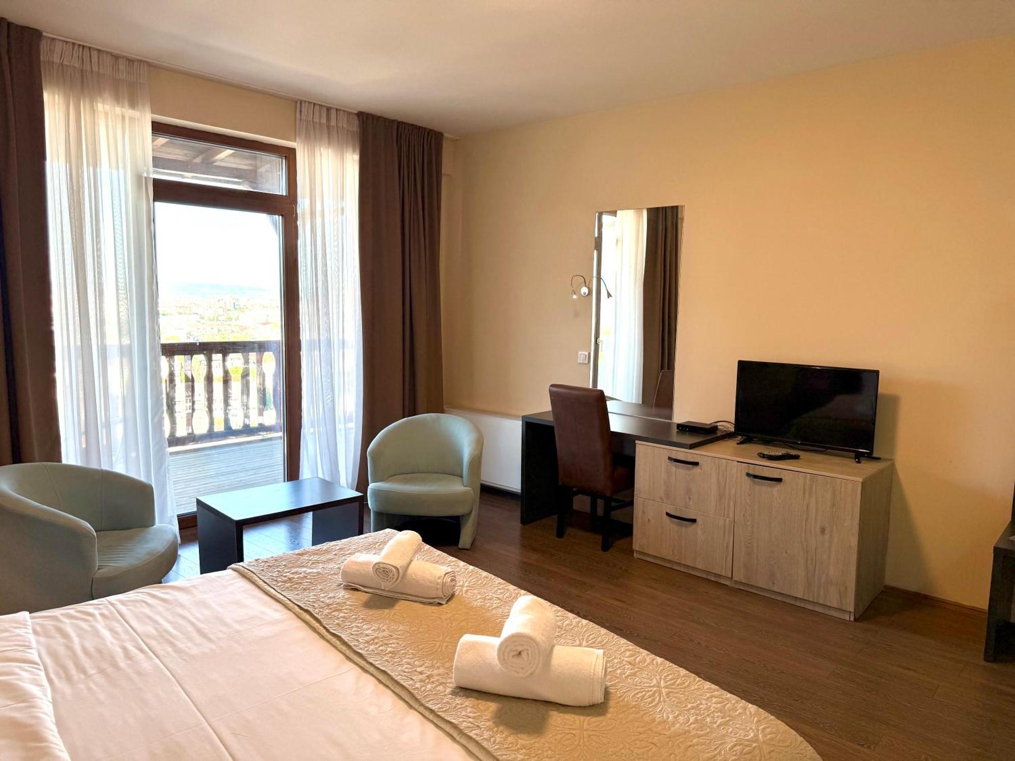 Villa Eleni Apartments Skopje Buitenkant foto