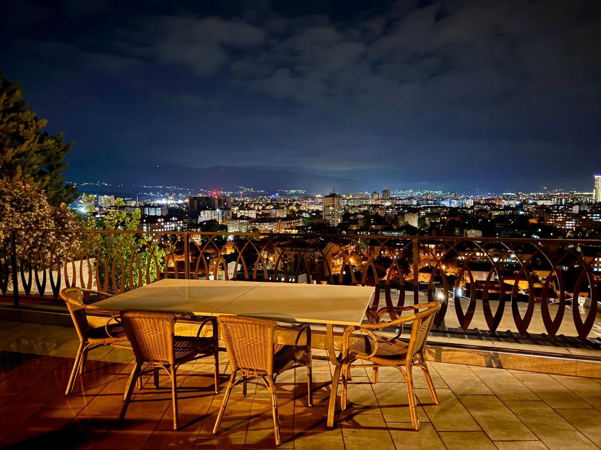 Villa Eleni Apartments Skopje Buitenkant foto